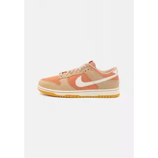Nike Dunk Low “Hemp”