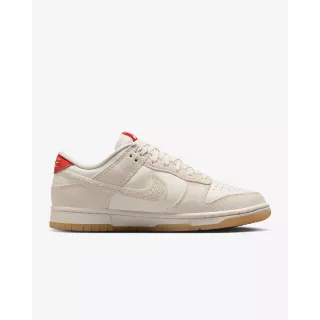 Nike Dunk Low "Friendship Knot"