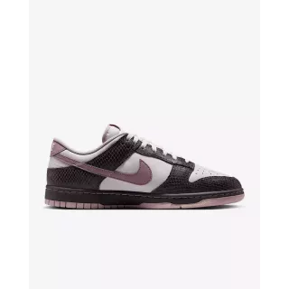 Nike Dunk Low SE "Medium Ash"