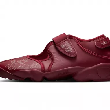 Nike Air Rift Botanical Team Red