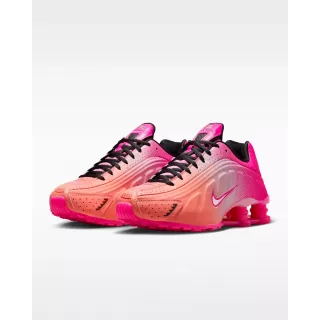 Nike Shox R4 Hyper Pink