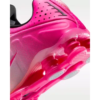 Nike Shox R4 Hyper Pink