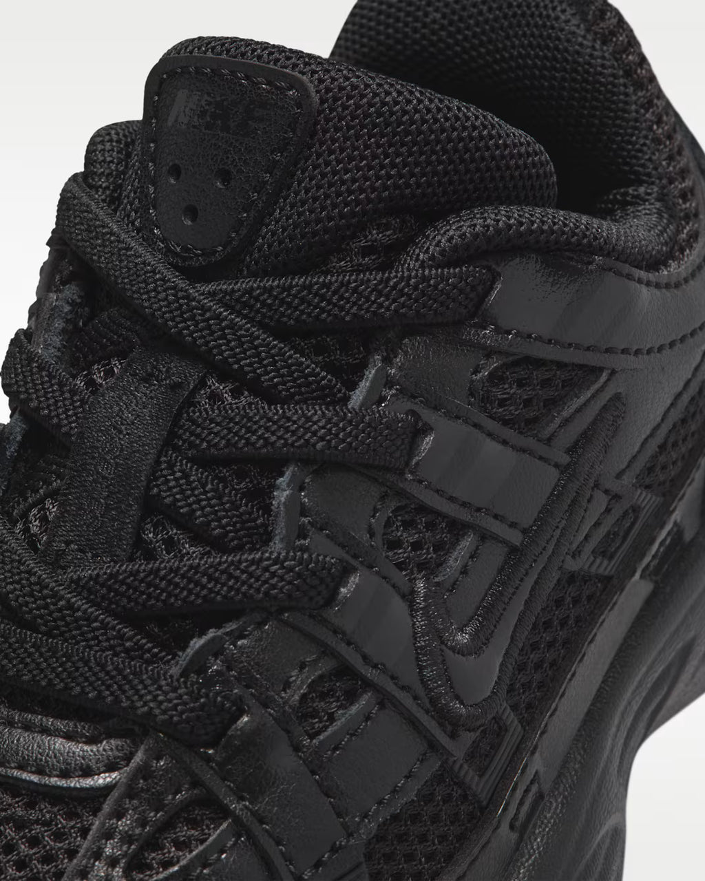 Nike P-6000