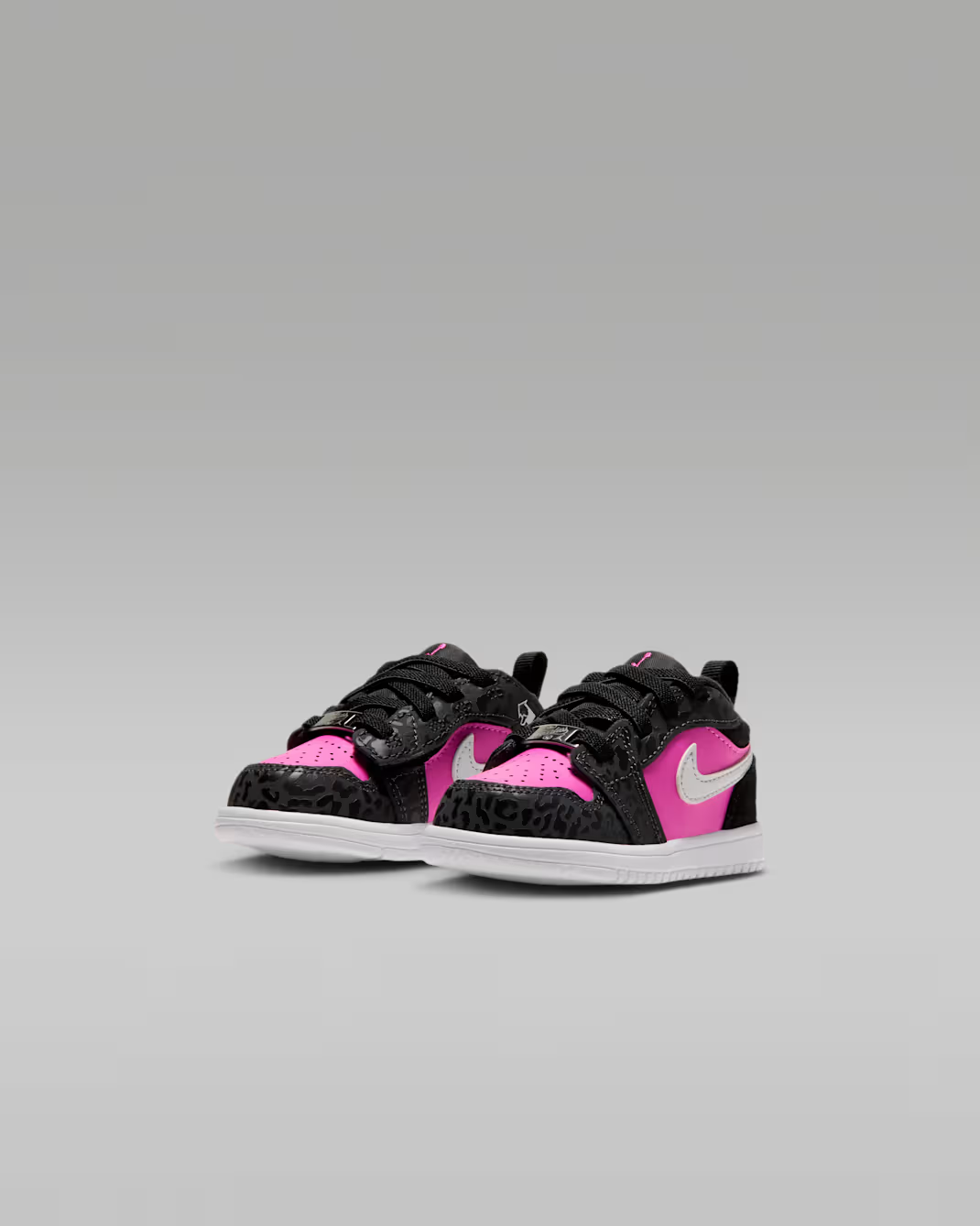 Jordan 1 Low Alt SE