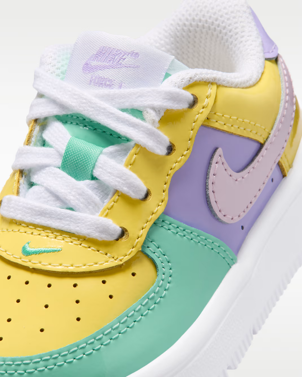 Nike Force 1 Low