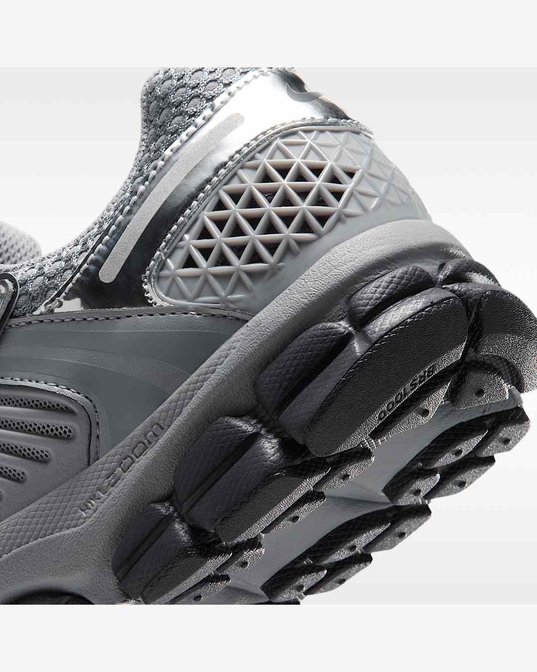 Nike Zoom Vomero 5 femme – Gris / Argent métallisé – vue 8