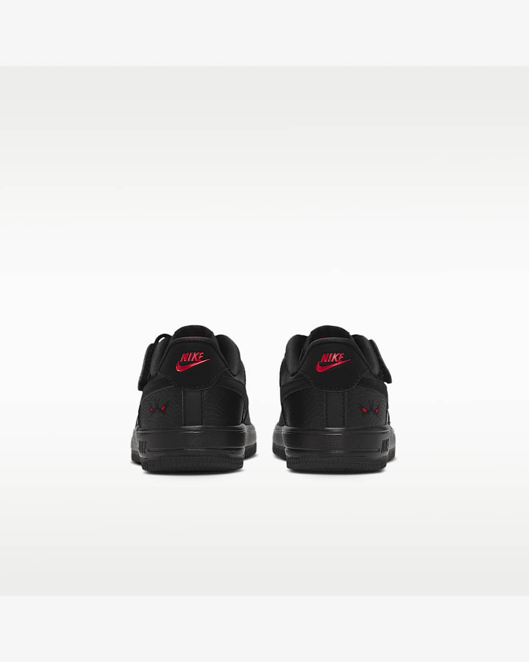 Nike Force 1 Low LV8 EasyOn enfant – Noir / Rouge / Argent métallisé – vue 6